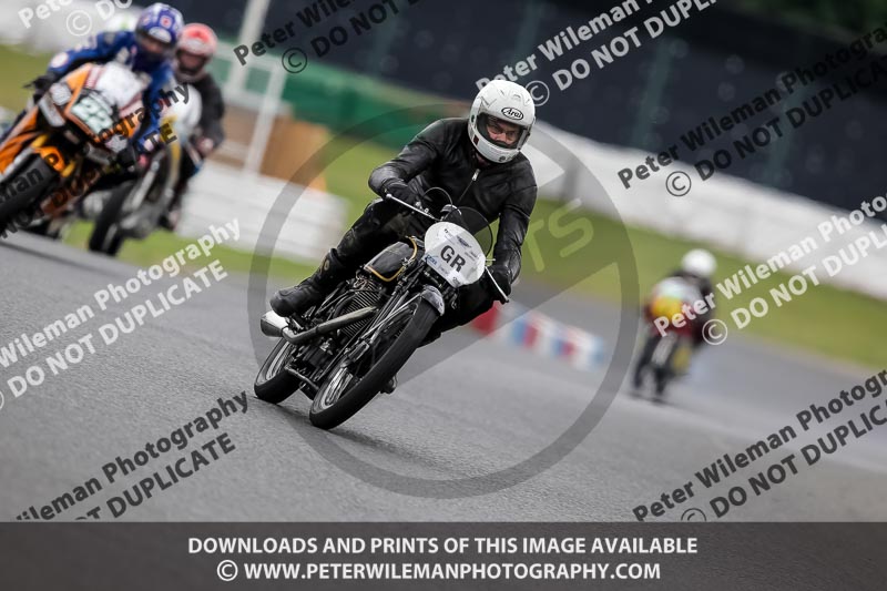 Vintage motorcycle club;eventdigitalimages;mallory park;mallory park trackday photographs;no limits trackdays;peter wileman photography;trackday digital images;trackday photos;vmcc festival 1000 bikes photographs